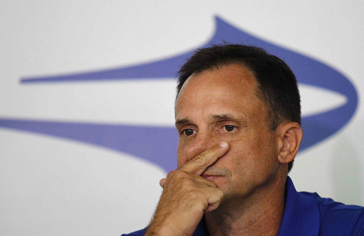 Wagner Lopes busca aprimorar o Tricolor até a estreia De Letra