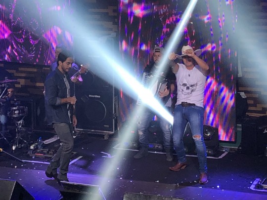 Conrado e Aleksandro levantaram o público na Wood's em março. Foto: Ricardo Brejinski