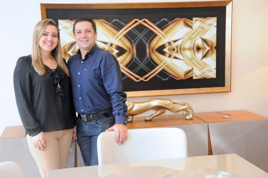  O casal de empresários Lilian e Junior. Foto: Raquel Lima;
