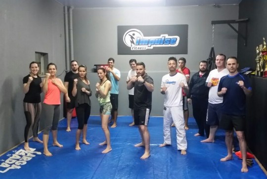 Durante duas horas, participantes aprenderam técnicas básicas de autodefesa para situações reais do cotidiano. Foto: Divulgação