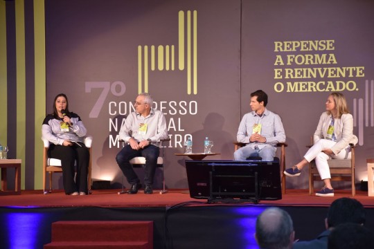 Associação levou para o espaço de discussões o tema a interação entre profissionais e fornecedores do setor para melhor atender o cliente final. Foto: Bebel Ritzmann