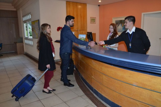 Criança de até 10 anos tem estadia free no apartamento dos pais até o dia 7 de outubro. Foto: Divulgação