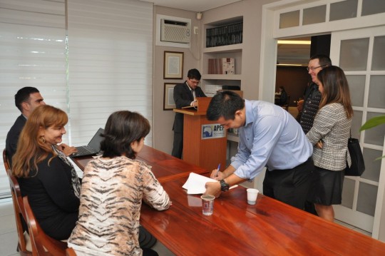 Em Curitiba, a eleição aconteceu nesta terça-feira (25), na sede da APEP. Crédito: Zinho Gomes