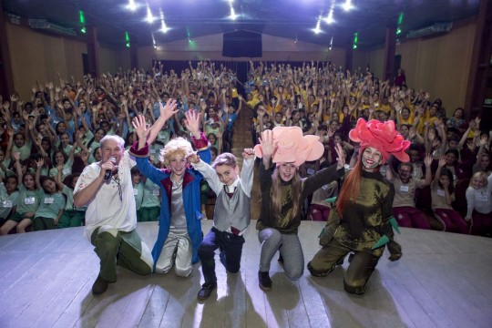 Evento para crianças de escolas de Curitiba do programa Ler e Pensar, do jornal Gazeta do Povo. As crianças brincaram no Teatro da Criança e assistiram a peça Evento conta com a participação de escolas de 12 municípios paranaenses. Foto: Brunno Covello