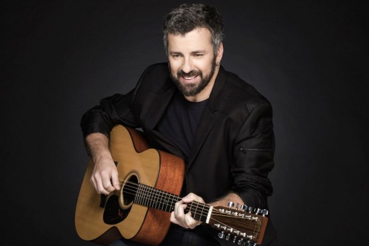 O cantor Emmerson Nogueira. Foto: Divulgação