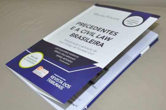 Lançamento da obra está marcado para dia 1º de dezembro, no salão nobre do Prédio Histórico da UFPR.