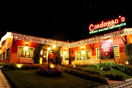 A fachada toda decorada para o Natal. Foto: Divulgação