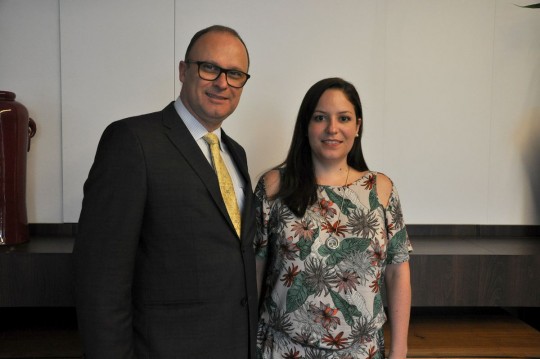 Eroulths Cortiano Junior e Carolina L. Schussel na presidência da nova diretoria. Foto: Zinho Gomes