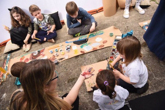 Atividade propõe um momento do livre brincar. Foto: Divulgação