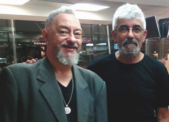 Osni Bermudes Junior e o cabeleireiro Danilio Souza Silva. Foto: Divulgação 