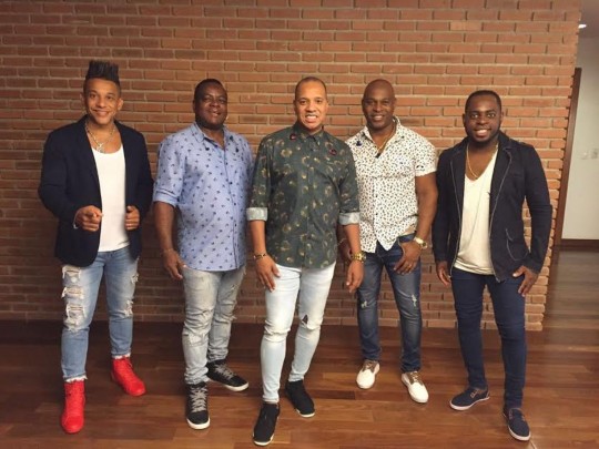 Os músicos desembarcam na capital paranaense para única apresentação no dia 15 de dezembro