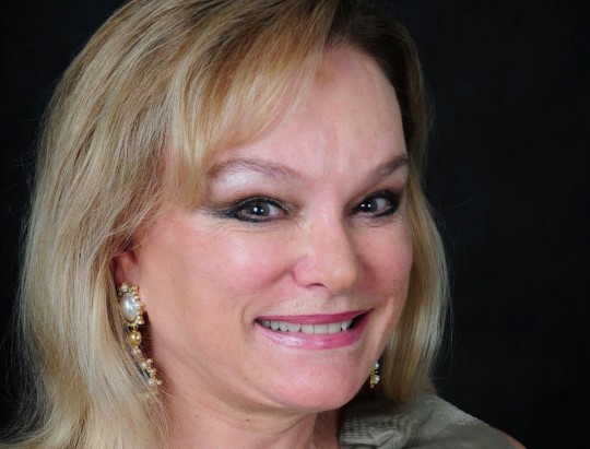 Maria Inês Borges da Silveira, consultora de Comportamento Profissional, Etiqueta Social e Internacional, Cerimonial Público e Privado e Marketing Pessoal