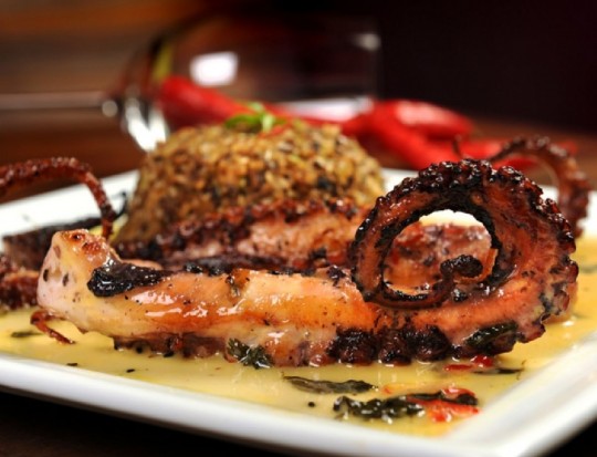 Culinária tailandesa é conhecida por trazer diferentes sabores em um mesmo prato