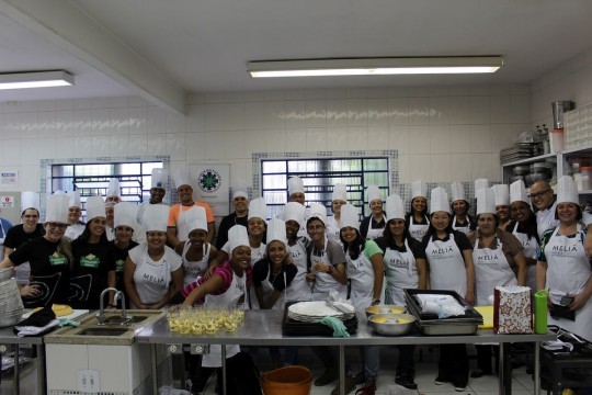Alunos da instituição Aldeia do Futuro. Foto> Divulgação