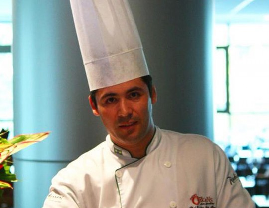 O curitibano Odair Silva está de volta à rede Altantica Hotels e trabalha na total reformulaçãodo cardápio do restaurante Origens, do bar, do room service e de eventos. Foto: Divulgação