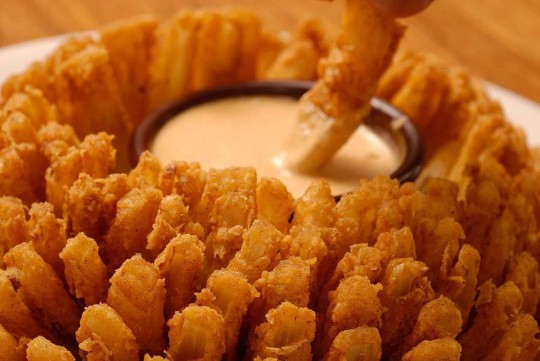 Ação vale para quem realizar check-in nas redes sociais do restaurante e pedir um dos pratos principais da Casa.