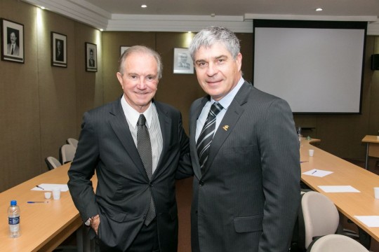 Gláucio Geara, presidente da Associação Comercial do Paraná (ACP), e Sérgio Crema, presidente do Sinduscon-PR.