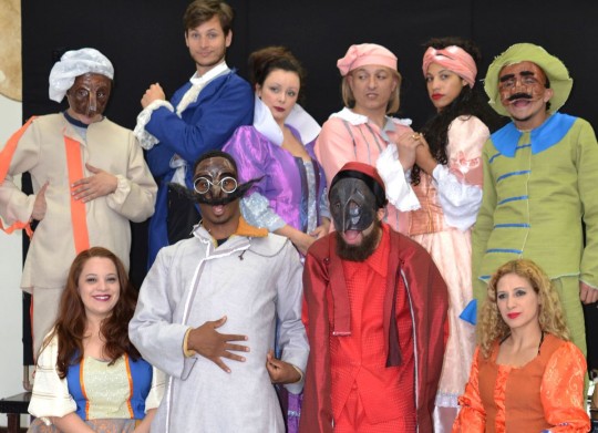 Grupo premiado coloca em cena três espetáculos de rua dirigidos por discípulo de Dario Fo e Carlo Boso. Foto: Divulgação