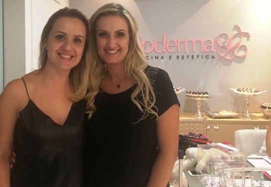 A proprietária da Bioderma, Tatiane N Wagner; a proprietária da Amora Amor Ivana Poitevin. Foto: Isabela França