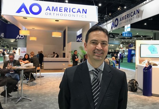 Alexandre Moro, Doutor em Ortodontia e professor da UFPR e Universidade Positivo, será o ministrante do curso “PowerScope 2 - Hands On”, no dia 11 de maio, das 8h30 às 11h30, no Insituto Vellini (Av. Paulista, 2202 – 4º andar), em São Paulo (SP)