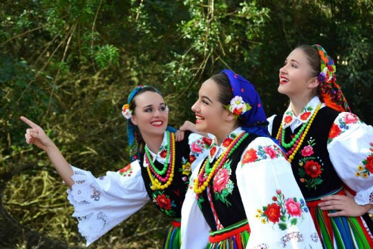 Evento será realizado no município de Araucária, nos dias 15 (Almoço e missa de abertura), 16,17 e 18 de junho, no Parque Cachoeira, para celebrar a alegria e a rica cultura polonesa. Além da típica culinária, a festa terá diversas atrações, como bandas folclóricas, artesanato e Concurso da Realeza.  
