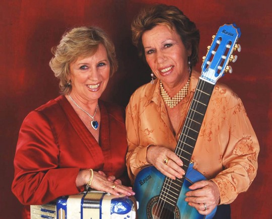 Show e lançamento de biografia marcam a celebração, que começa no palco do Teatro Guaíra, na Quadra Cultural especial do Dia das Mães