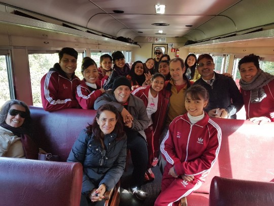 Serra Verde Express recebe grupo da ONG “Menina dos Olhos” que resgata crianças do tráfico humano em Kathmandu