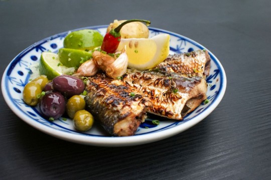 Olivenca Cozinha Iberica - sardinhas na brasa. Foto: Yulan Cardoso