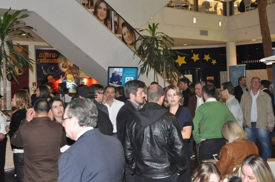 Público lotou espaço do Restaurante Mediterrâneo onde aconteceu o lançamento. Foto: NCA Comunicação