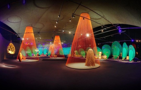 Com uma grande procura de público no Museu Oscar Niemeyer (MON), em Curitiba, a exposição Irmãos Campana chega aos últimos dias em cartaz. Desde que foi inaugurada, em 27 de abril, a mostra foi visitada por mais de 100 mil pessoas.   