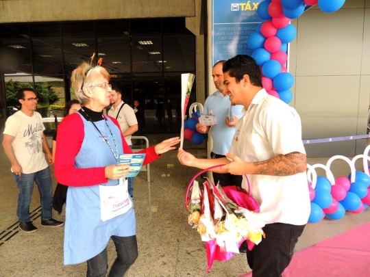 Ação é em apoio às campanhas Outubro Rosa & Novembro azul