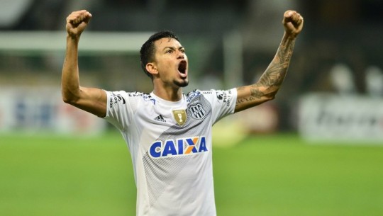 Jogador mais caro do BorioFC, Lucca, da Ponte Preta, pode fazer estragos na zaga do lanterna. Foto: GloboEsporte.com