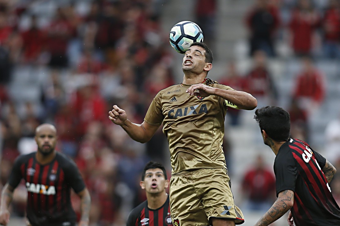Diego Souza é o destaque do Sport, que recebe o Coxa no domingo. Foto: Albari Rosa