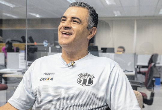 Pode sorrir, professor Marcelo Chamusca! O senhor tá no meu time! Foto: Diário do Nordeste