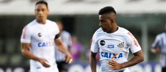 Ano passado, Rodrygo e Ricardo Oliveira estavam no mesmo time. Esse ano, pelo menos no meu time eles seguem jogando juntos. Foto: Divulgação/Santos FC