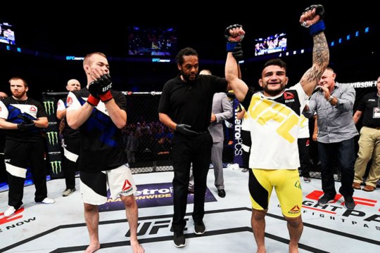 Em seu último duelo, John Lineker passou por Michael McDonald. Foto: Getty Images.