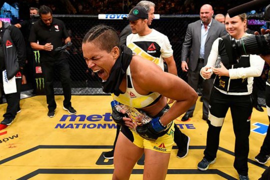 Amanda Nunes defende seu título contra Valentina Shevchenko. Foto: Getty Images/UFC.