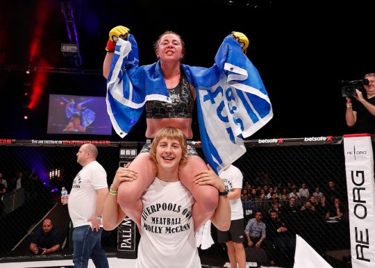 Molly McMann estreia no UFC.