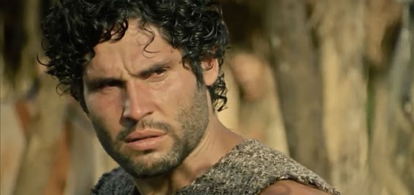 Em "O Rico e Lázaro", Asher retorna ao alojamento de escravos.