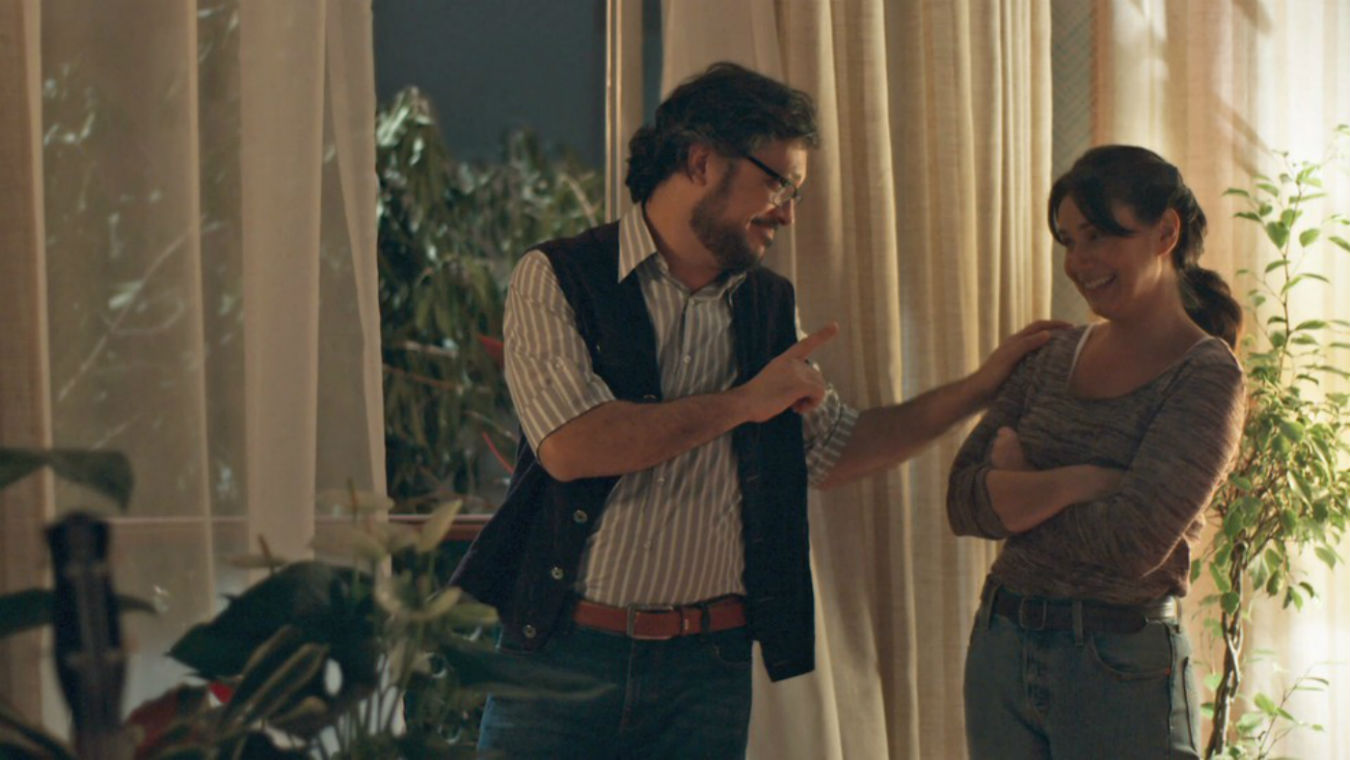 Em "Malhação: Viva a Diferença", Roney e Josefina se aproximam.