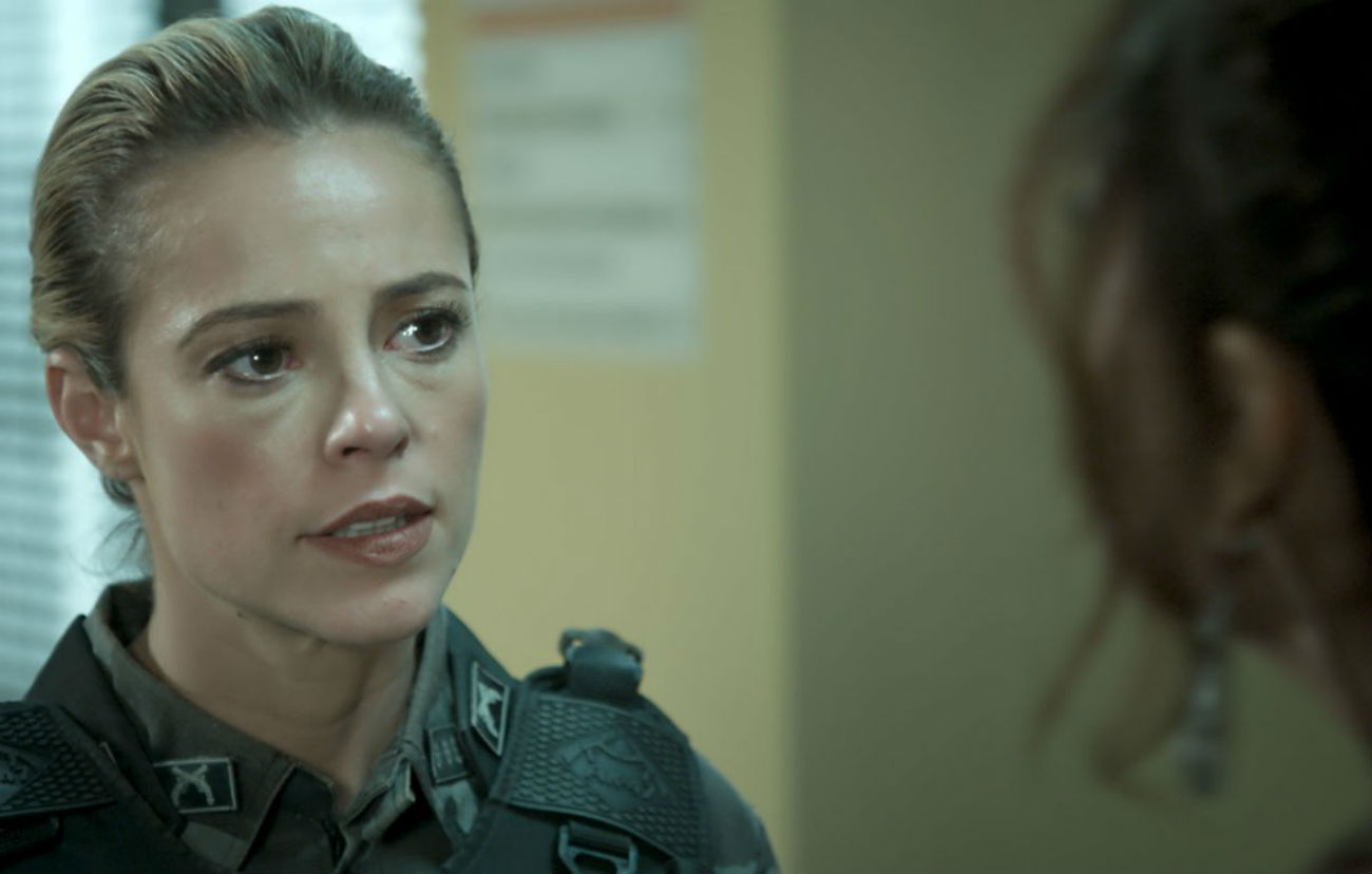 Em "A Força do Querer", Jeiza e Bibi se enfrentam.