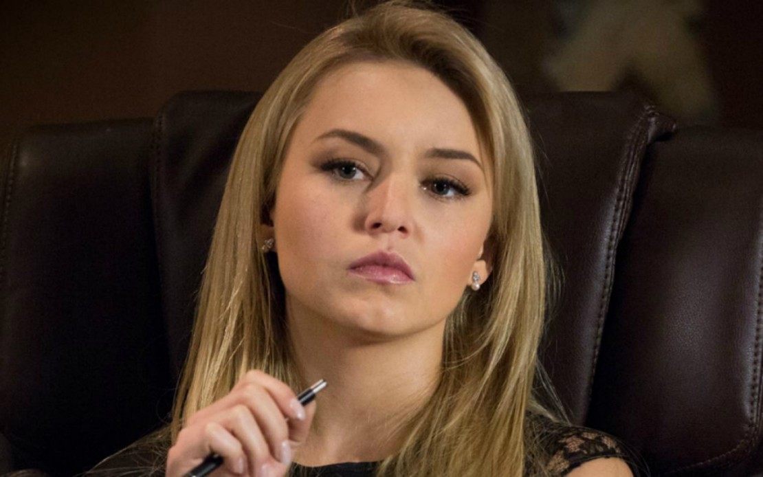 Em "O Que a Vida Me Roubou", Montserrat procura Graziela para lhe pedir o testamento.