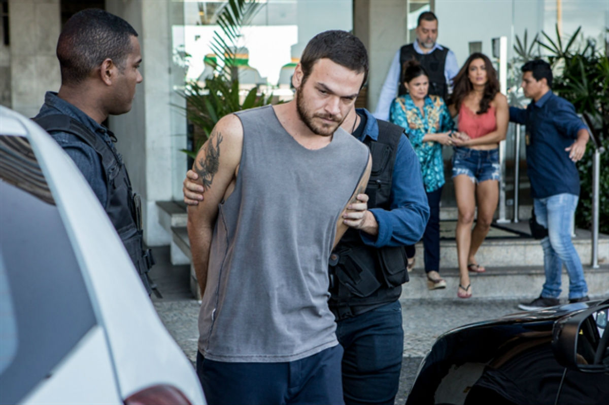 Em "A Força do Querer", Rubinho é preso novamente.