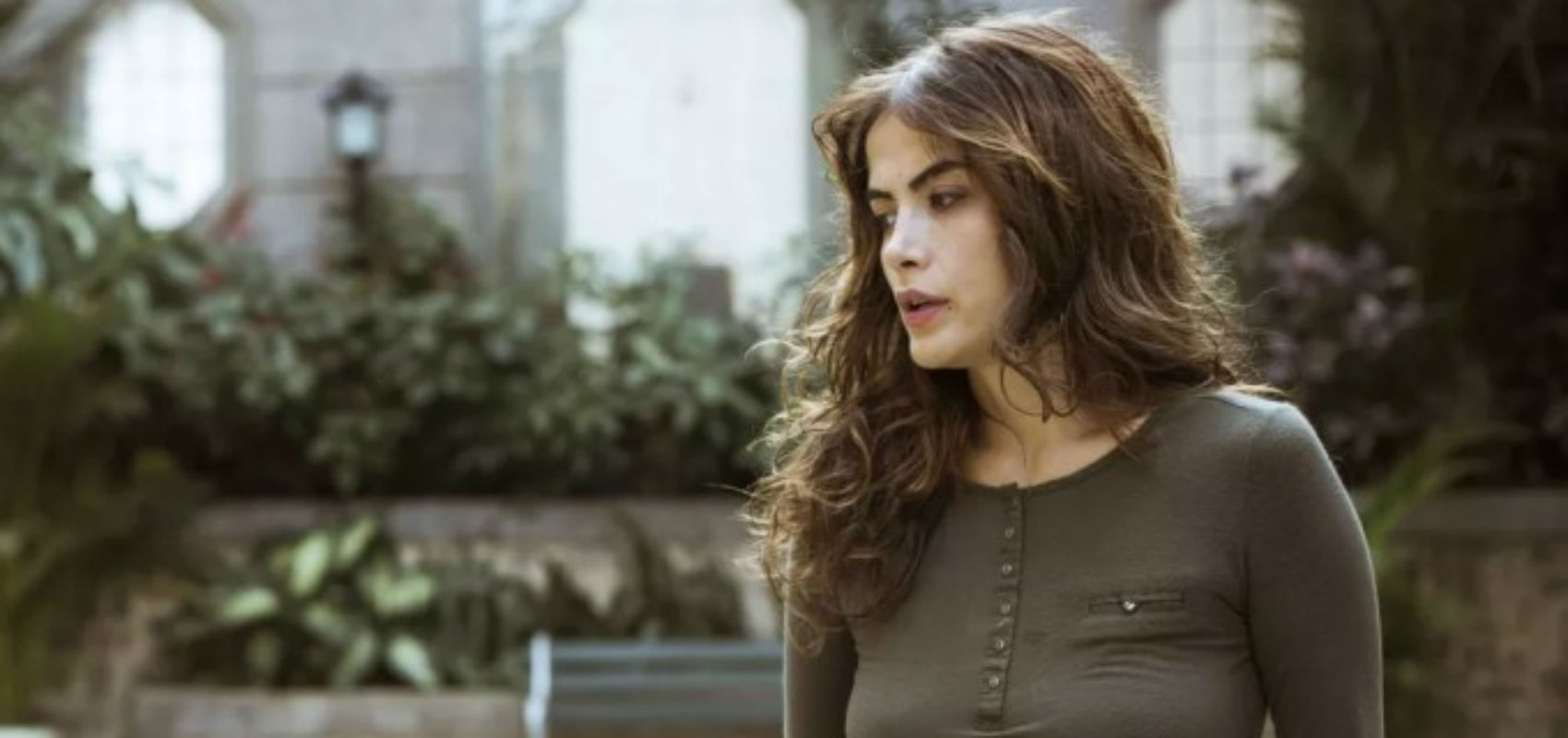 Em "Os Dias Eram Assim", Rimena desconfia de que esteja grávida.