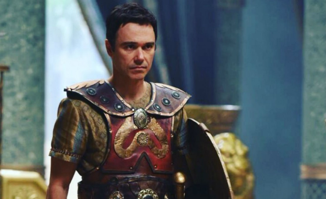 Em "O Rico e Lázaro", Sammu-Ramat assassina Nebuzaradã.