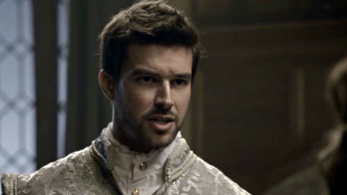 Em "Belaventura", Enrico fica tenso e diz que Pietra pode ter caído numa armadilha.