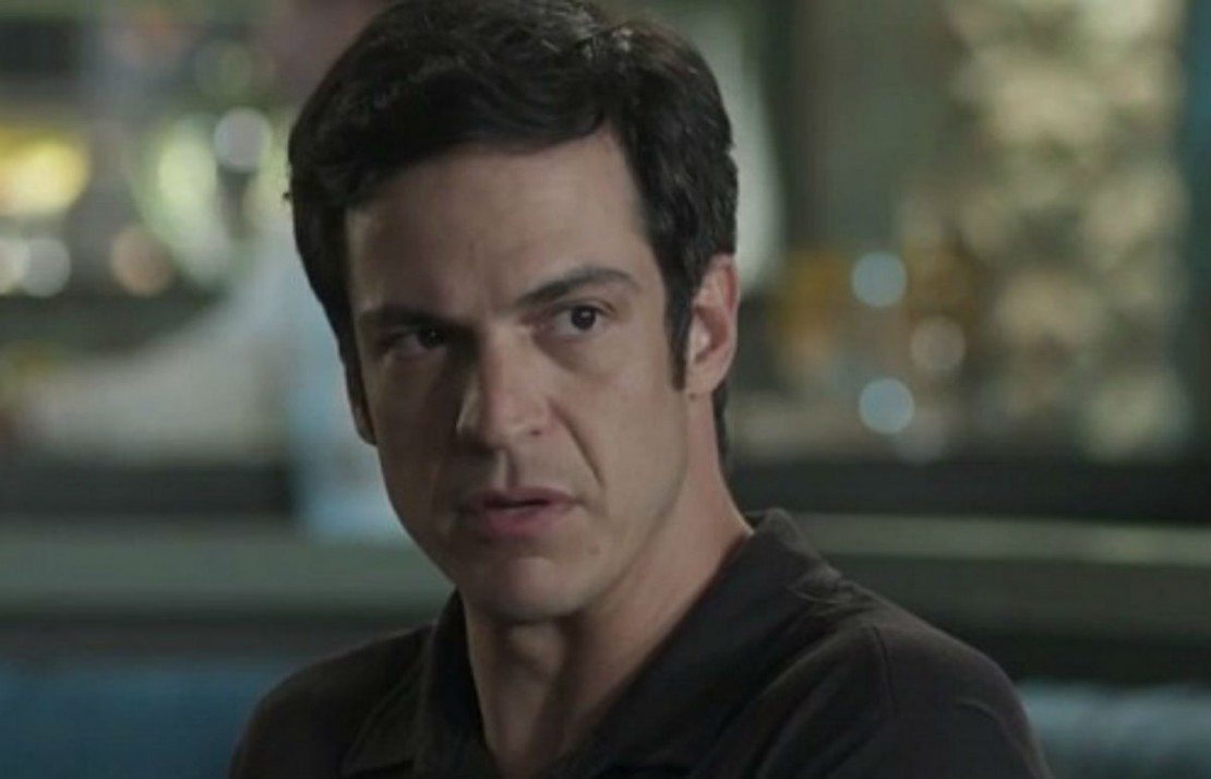 Em "Pega Pega", O juiz nega o habeas corpus solicitado por Eric.