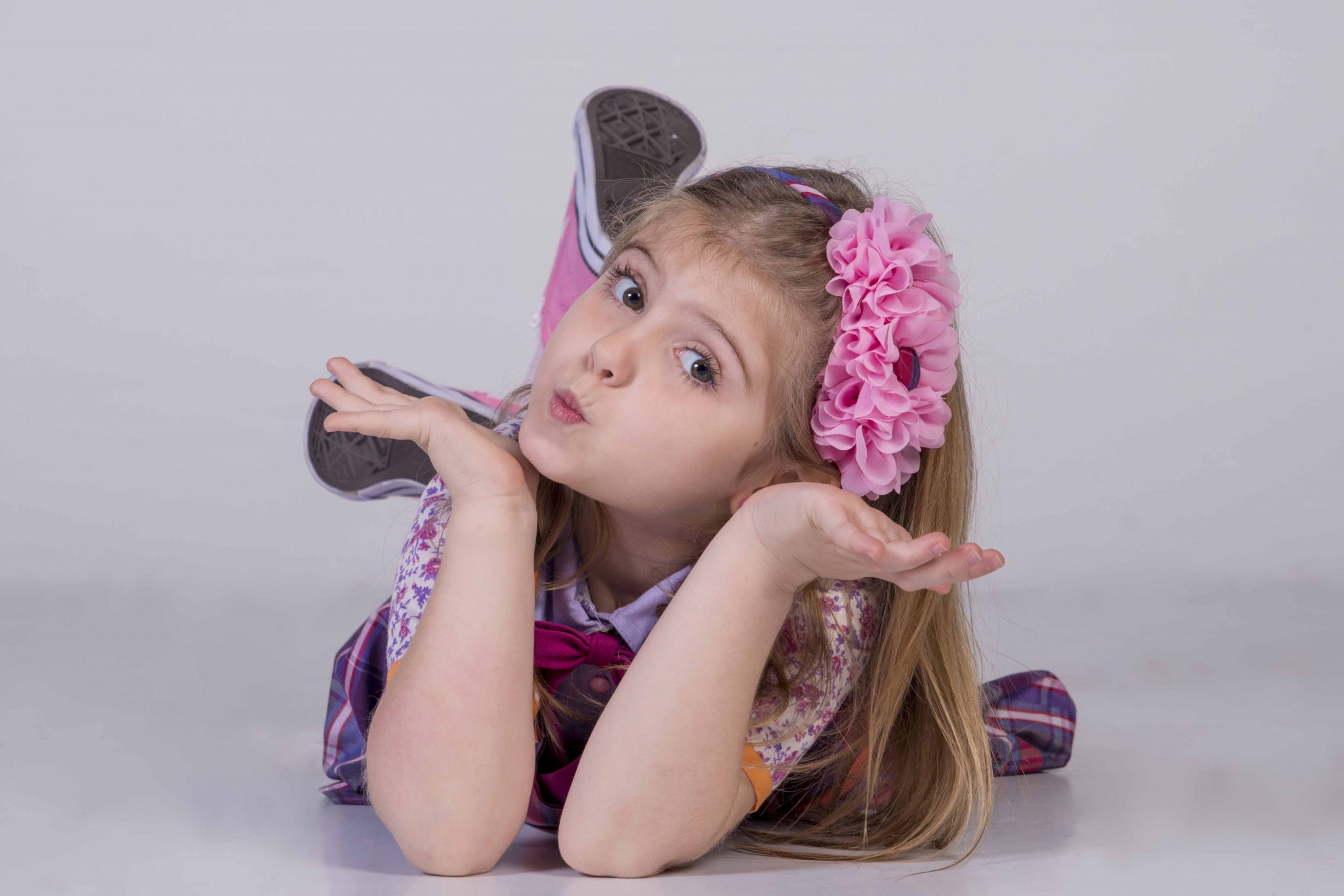 Em "Carinha de Anjo", Dulce Maria diz para Fabiana que tem um plano para tentar curar alma do seu avô.