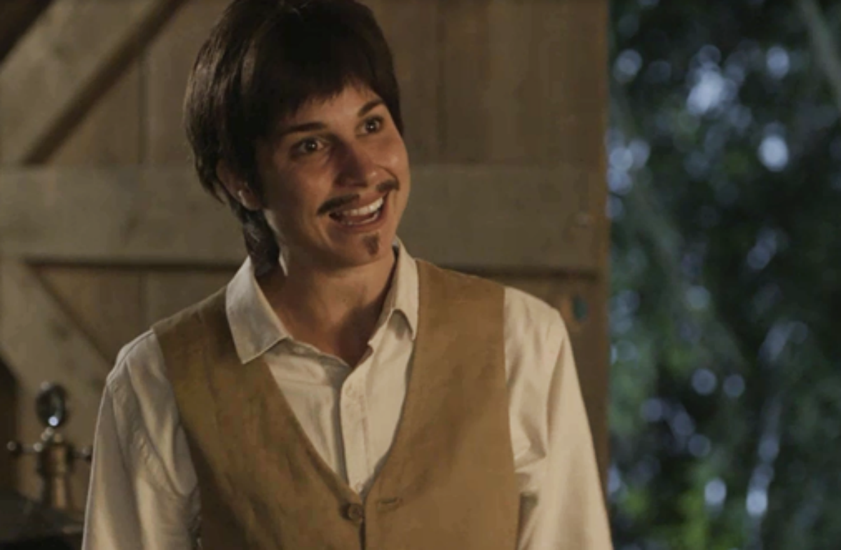 Em "Orgulho e Paixão", Brandão declara seu amor por Mariana a Mário, sem saber que são a mesma pessoa.
