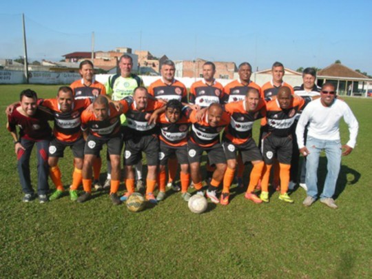 Guabi, de Pinhais, vem firme em busca de mais um título intermunicipal. Foto: José Ailton/Jornal da Gente